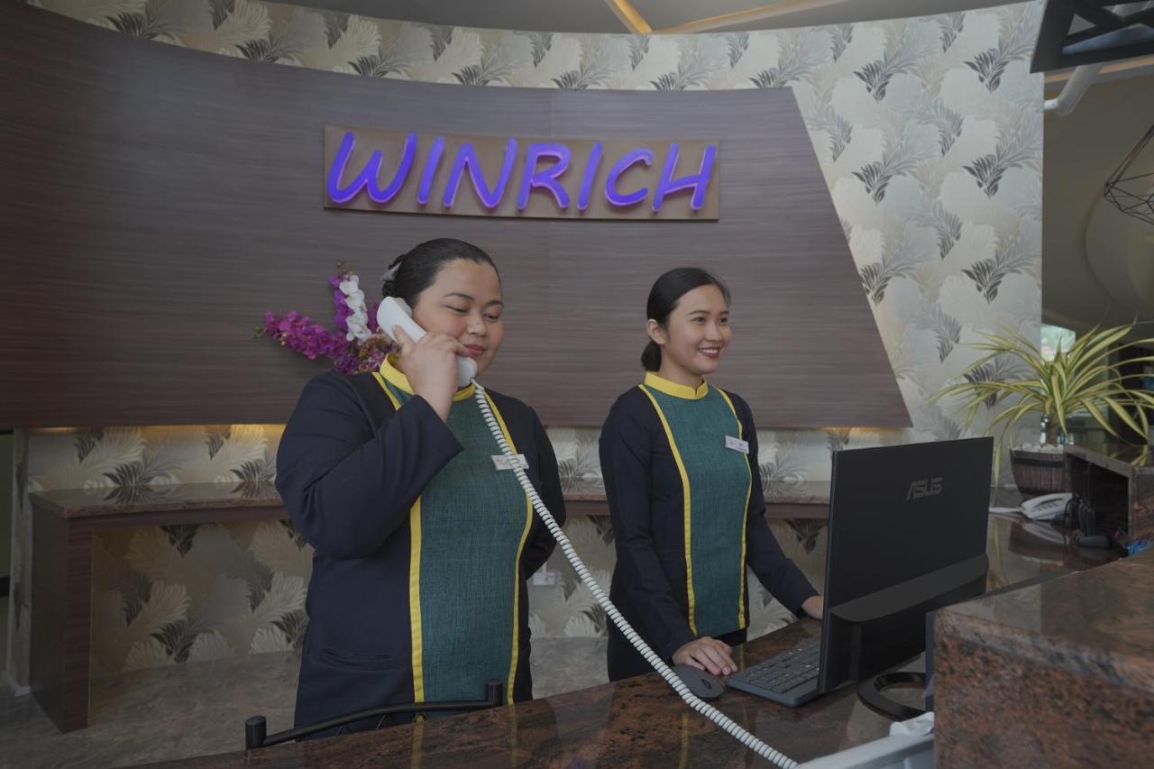 Winrich Hotel Mactan Exterior photo